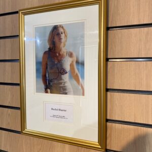 FRAMED SIGNED PHOTOGRAPH RACHEL HUNTER (C29)