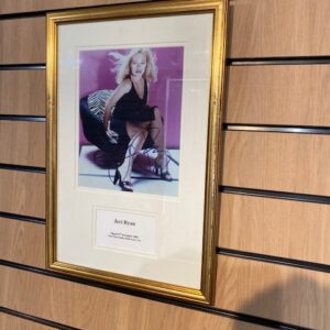 FRAMED SIGNED PHOTOGRAPH JERI RYAN (C29)