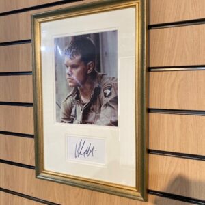 FRAMED SIGNED PHOTOGRAPH MATT DAMON (C29)