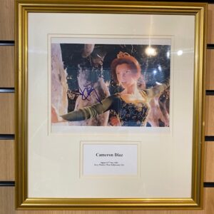 FRAMED SIGNED PHOTOGRAPH CAMERON DIAZ SHREK FAME (OF)
