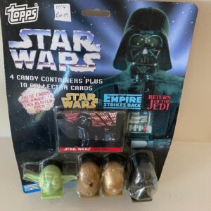 STAR WARS SEALED AND CARDED 4 CANDY CONTAINERS + COLLECTORS CARDS (C19) (OF)