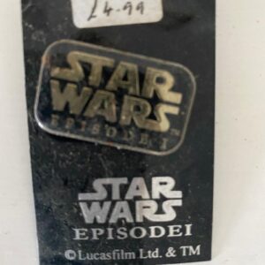 STAR WARS EPISODE 1 TEXT PIN BADGE ON CARD (C14)