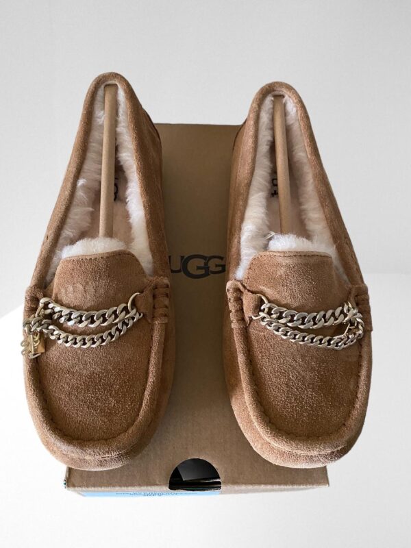 FLASH SALE, THIS IS NUMBER TWENTY FIVE OF TWENTY FIVE PRODUCTS THAT IS FURTHER REDUCED IN PRICE, UGG WOMENS CHESTNUT ANSLEY CHAIN SLIPPERS - Image 14