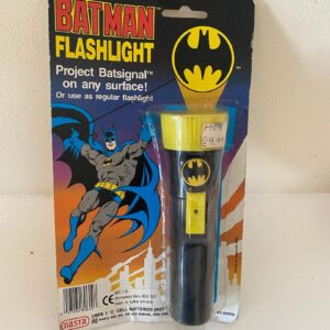 BATMAN FLASHLIGHT ON SEALED CARD (C34)