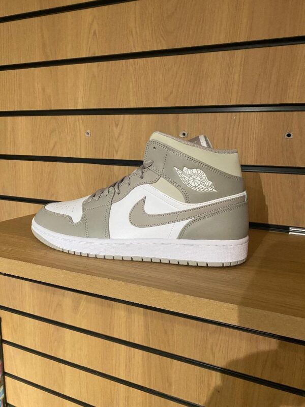 JORDANS 1 "MID COLLEGE" GREY BOXED