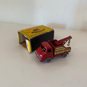 MATCHBOX NO 13 BREAKDOWN SERVICES TRUCK AND BOX (NOT MINT) (C16)