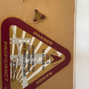 STAR TREK PHASER PROFICIENCY CERTIFICATE AND PIN BADGE (C40)