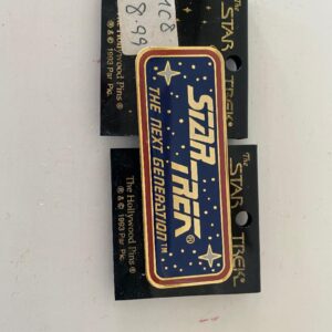 STAR TREK THE NEXT GENERATION LARGE PIN BADGE (C41)