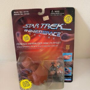 STAR TREK FERENGI MARAUDER MINI PLAYSET ON CARD AND SEALED (C34)