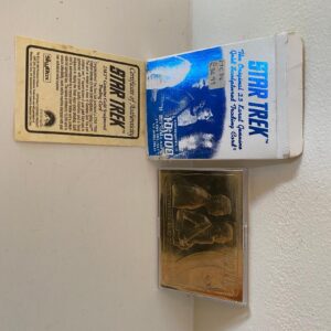 STAR TREK ORIGINAL 23 KARAT GOLD SCULPTURED TRADING CARD WITH CERTIFICATE (C22)