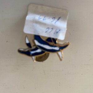 STAR TREK WHALES PIN BADGE (C41)
