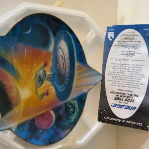 STAR TREK LIMITED EDITION PLATE WITH CERTIFICATE "STARSHIPS OF THE NEXT GENERATION" (C50)