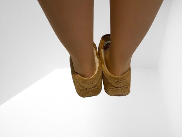 FLASH SALE, THIS IS NUMBER TWENTY FIVE OF TWENTY FIVE PRODUCTS THAT IS FURTHER REDUCED IN PRICE, UGG WOMENS CHESTNUT ANSLEY CHAIN SLIPPERS - Image 11