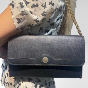 DIOR PRE LOVED VINTAGE BLACK SHOULDER BAG WITH GOLD COLOUR CHAIN (BB19)