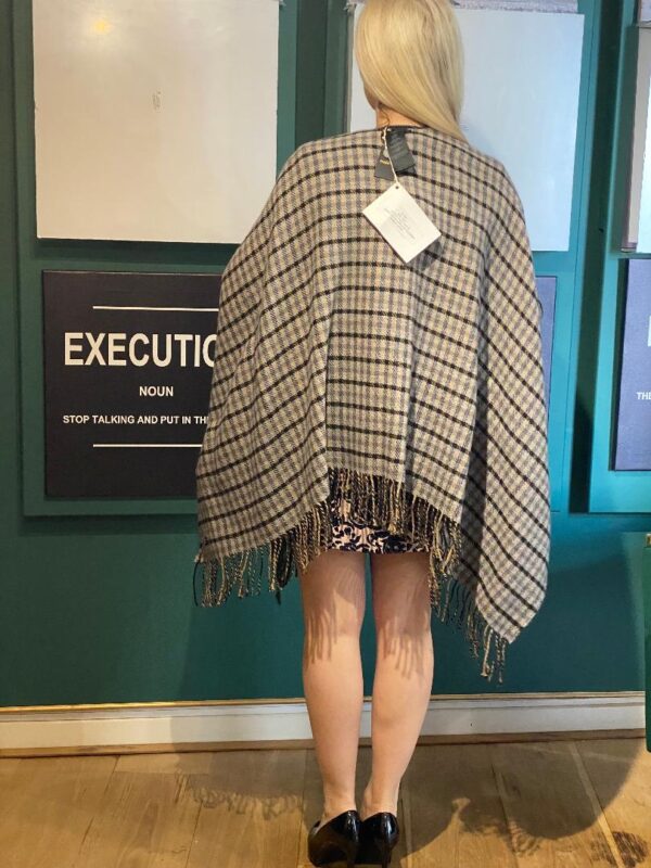 MAJE FRINGED CHECKED BLACK/GREY VELVET WRAP (BB54) - Image 3