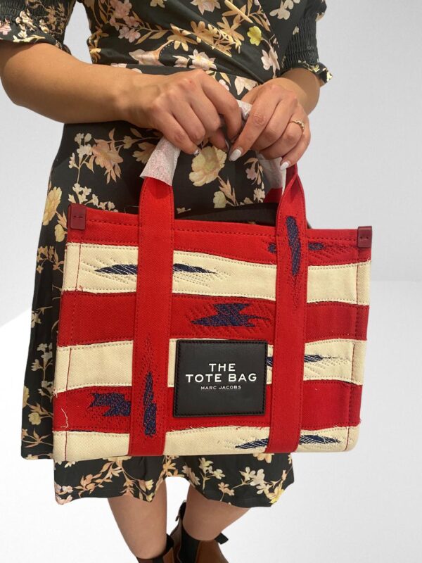 MARC JACOBS THE AMERICANA COTTON RED TOTE BAG (C45) - Image 6