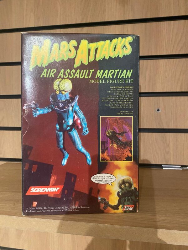 MARS ATTACK AIR ASSAULT MARTIAN MODEL KIT BY SCREAMIN (CB2)