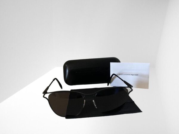 A MCQUEEN WOMEN SUNGLASSES BLACK / GREY 55mm WITH CASE & CLOTH (C8) - Image 7
