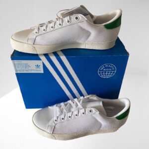 ADIDAS ORIGINALS ROD LAVER VINTAGE LEATHER AND PIQUE WHITE SNEAKERS