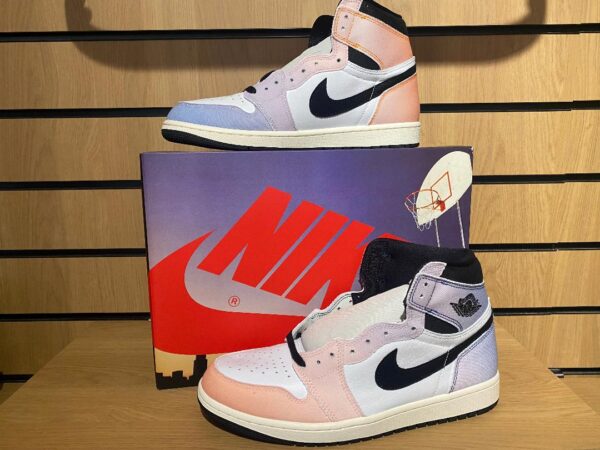 AIR JORDAN 1 RETRO HI OG CRAFT VIVID ORANGE AND BLACK