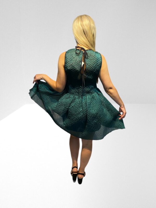 FLASH SALE, THIS IS NUMBER TWENTY TWO OF TWENTY FIVE PRODUCTS THAT IS FURTHER REDUCED IN PRICE,VICTORIA, VICTORIA BECKHAM PLEATED CLOQUE EMERALD GREEN MINI DRESS (H8) (BB30) - Image 4