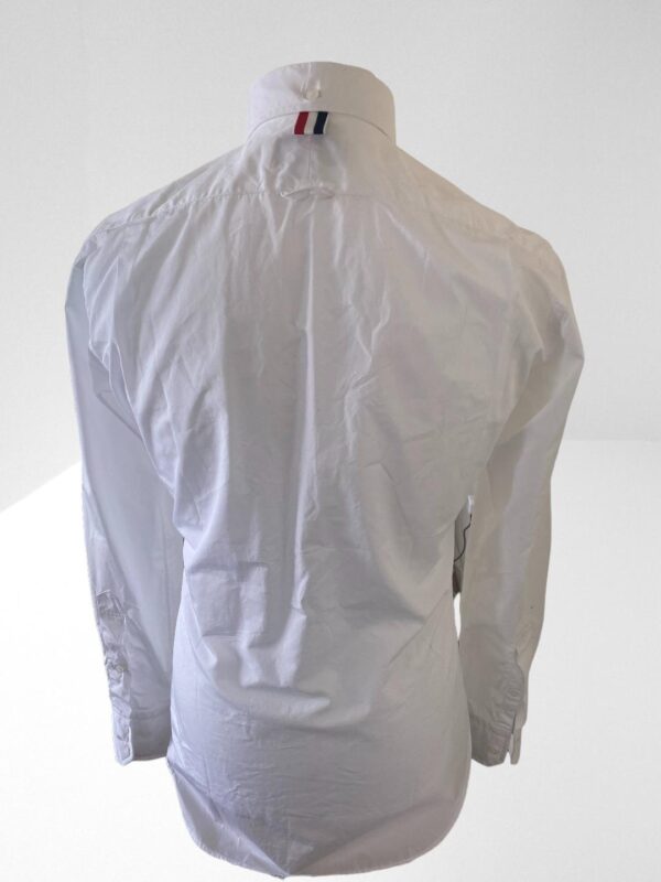 FLASH SALE, THIS IS NUMBER EIGHT OF TWELVE PRODUCTS THAT IS FURTHER REDUCED IN PRICE, THOM BROWNE TRI-COLOUR STRIPED PLACKET SOLID POPLIN WHITE OXFORD STYLE COTTON SHIRT (H2) - Image 3