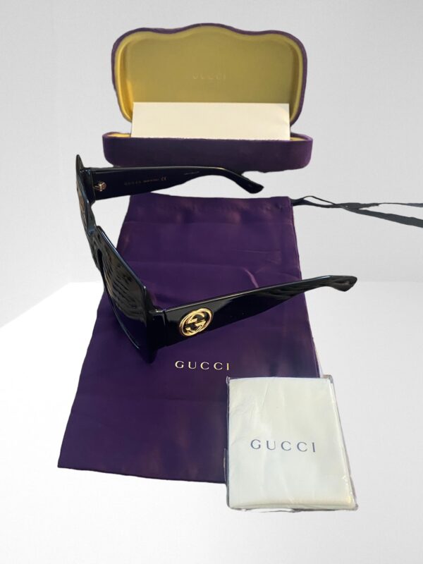 GUCCI WOMEN BLACK 54mm GG OVERSIZED SQUARE FRAME ACETATE SUNGLASSES WITH PURPLE CASE & CLOTH (C55) - Image 2