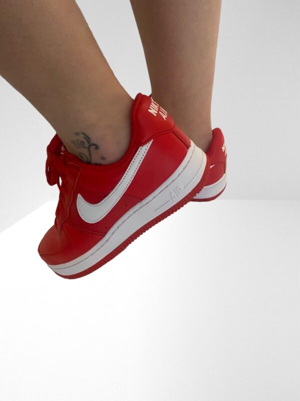 NIKE RED AIR FORCE 1 LOW RETRO QS LEATHER SNEAKERS - Image 8