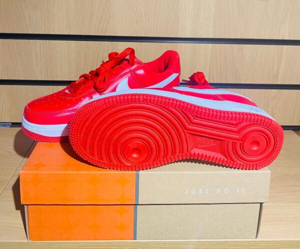 NIKE RED AIR FORCE 1 LOW RETRO QS LEATHER SNEAKERS - Image 4